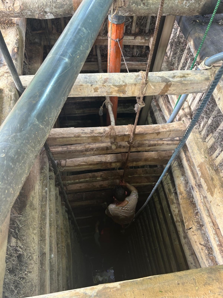 gem-mine-shaft-descent-experience