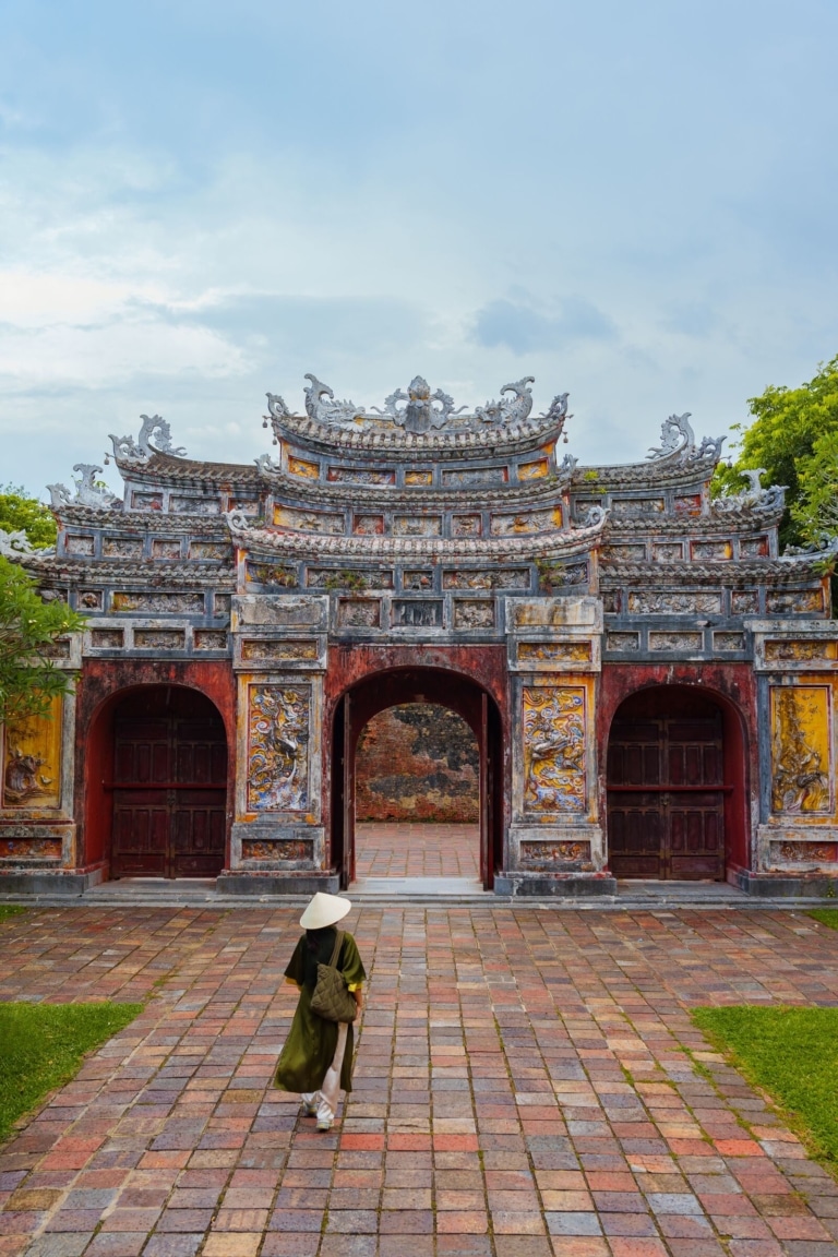 hue-imperial-city-tour-gate