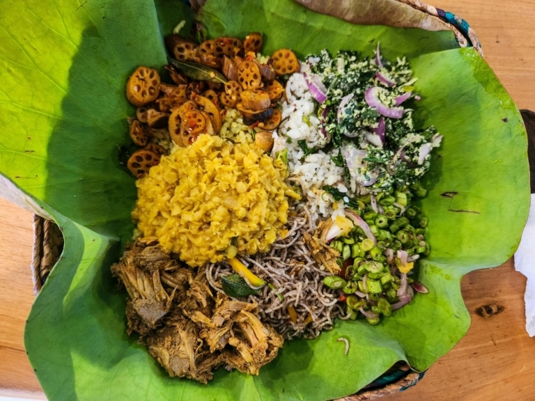rice-curry-nourriture-srilanka