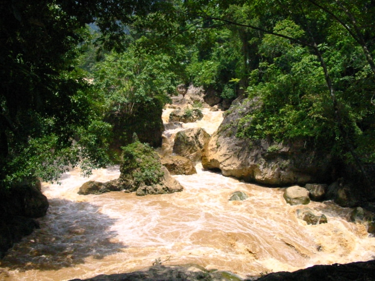 rushing-rapids-dau-dang-waterfall-bac-kan-vietnam