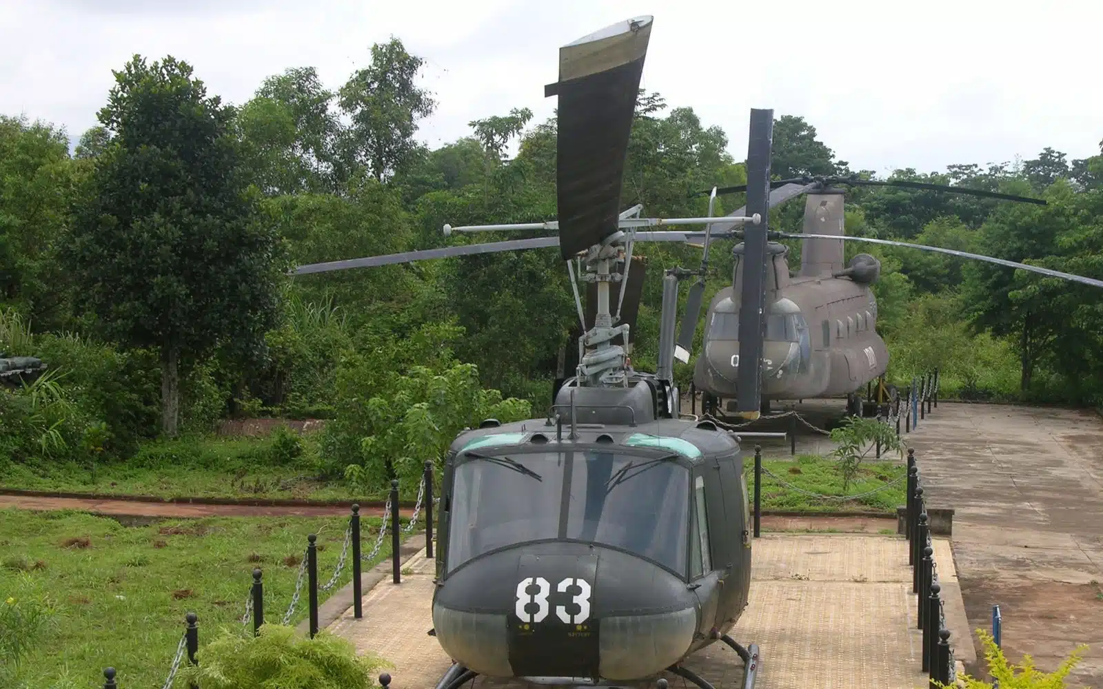 huey helicopter khe sanh combat base museum