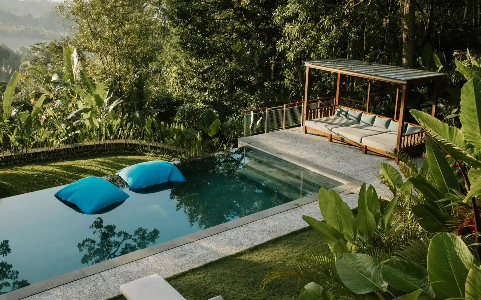 luxury infinity pool pupuan bali